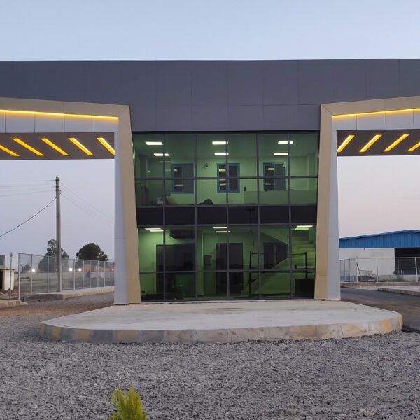 Airport Entrance Gate Deir ez Zor 06 600x600